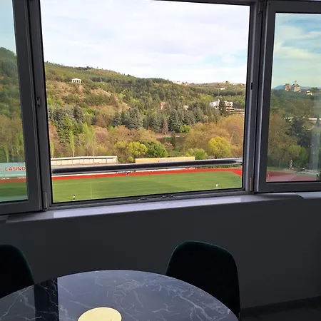 Park View Apartment *